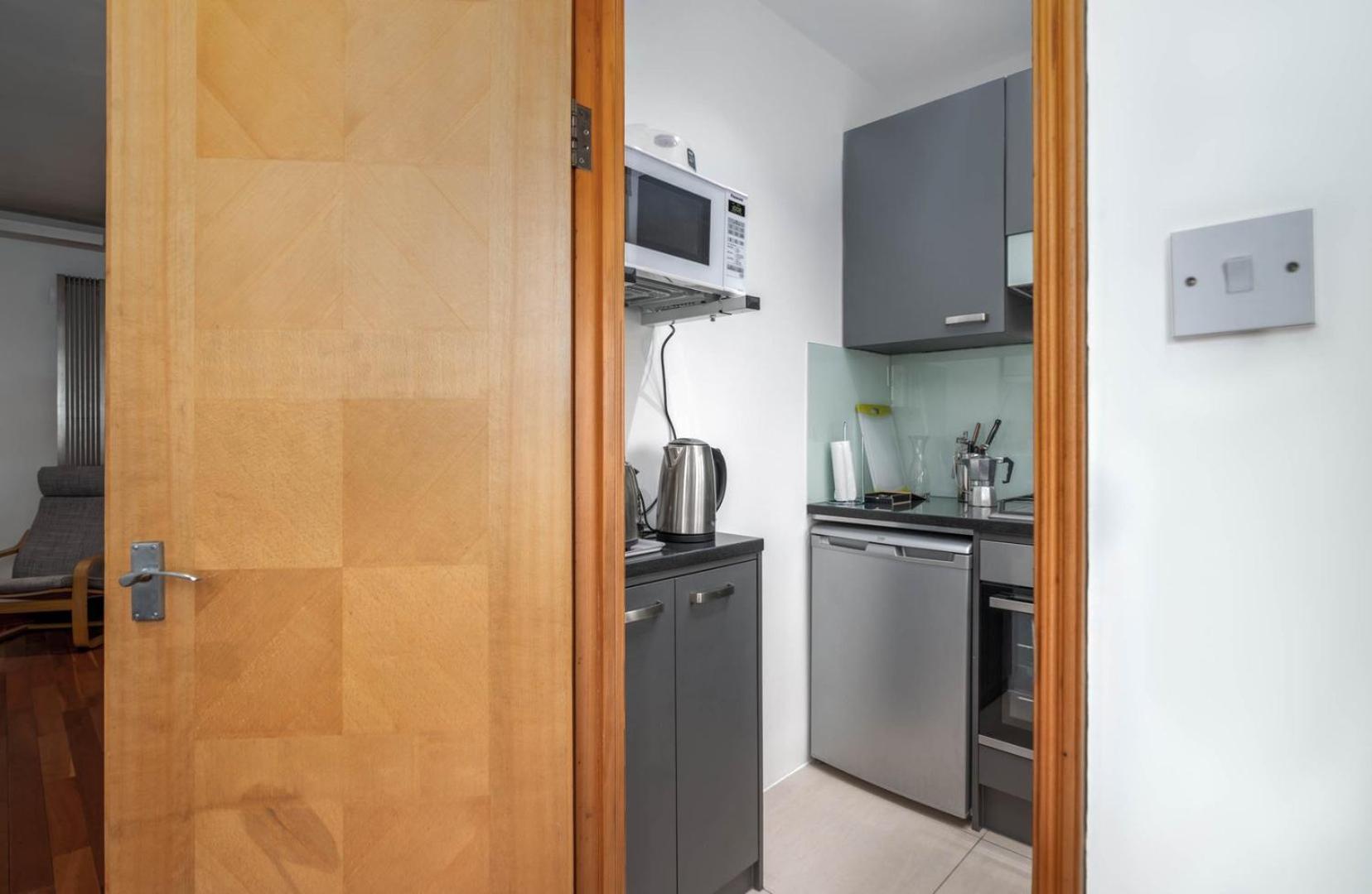 Guestready - Central Converted Mews In Bayswater Apartment London Ngoại thất bức ảnh